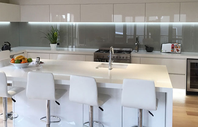 Glass Splashbacks by Haynes. Colours Graphics, Mirror and Styles, NZ