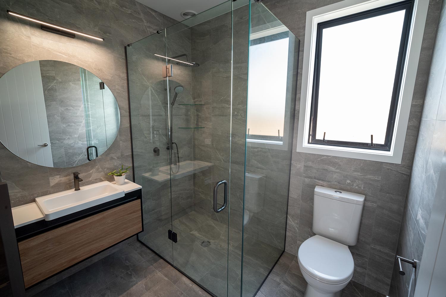 Frameless Glass Showers Installed by Haynes, Auckland NZ