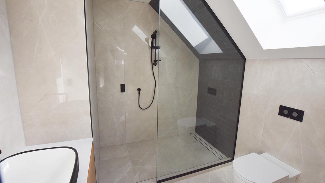 glass shower screen