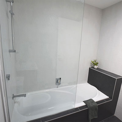 bath screen